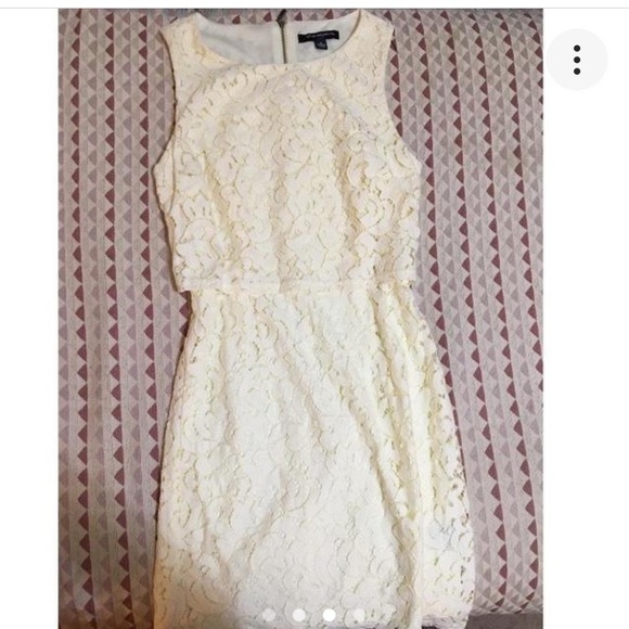 Pale Pastel Yellow Lace Overlay Dress - Picture 4 of 4